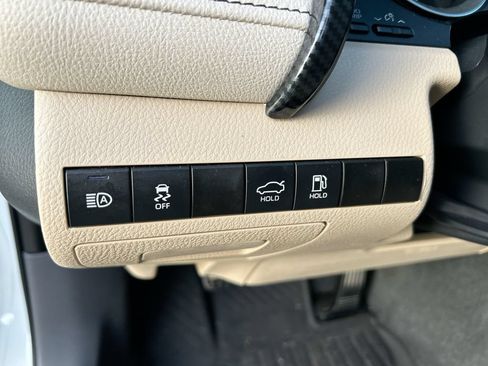Used 2023 Toyota Camry LE FWD image 14