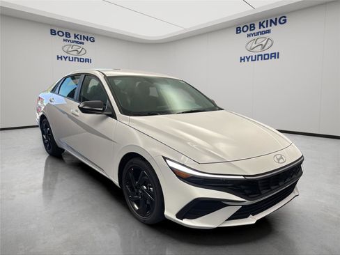New 2026 Hyundai Elantra Sport FWD image 7