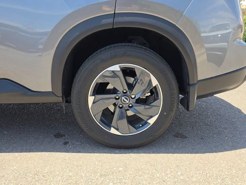 Certified 2024 Nissan Rogue SV FWD image 56