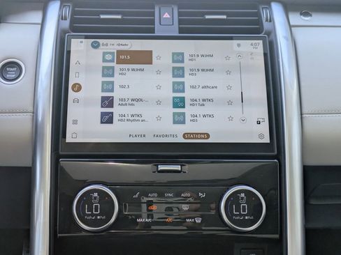 New 2026 Land Rover Discovery Limited Edition AWD/4WD image 20