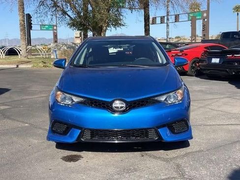 Used 2016 Scion iM image 3
