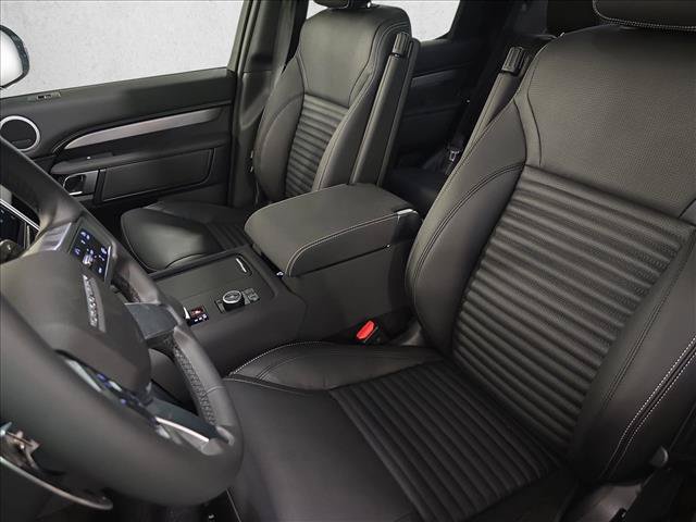 New 2026 Land Rover Discovery Dynamic SE AWD/4WD image 17