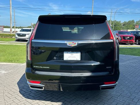Certified 2023 Cadillac Escalade Premium Luxury AWD/4WD image 5