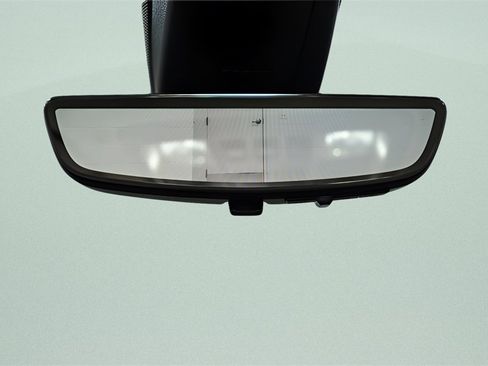 Used 2024 Buick Enclave Avenir image 24