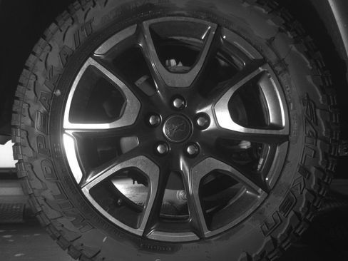 Used 2025 Jeep Compass Trailhawk image 14