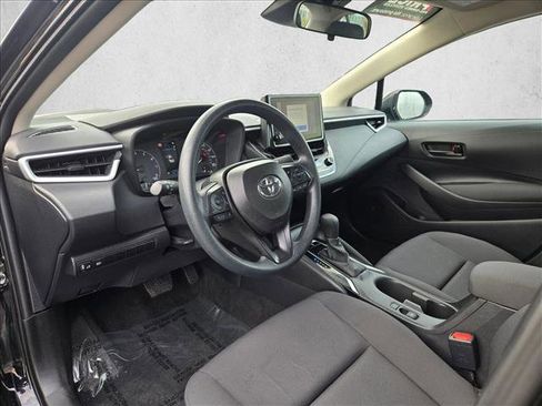 Used 2025 Toyota Corolla LE image 10