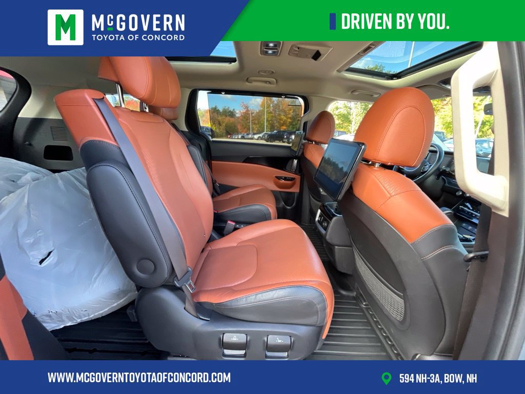 Used 2022 Kia Carnival SX Prestige FWD image 25