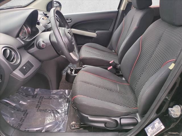 Used 2011 MAZDA MAZDA2 Touring FWD image 15