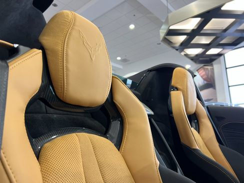 Used 2025 Chevrolet Corvette Z06 w/ Z07 Performance Package image 15