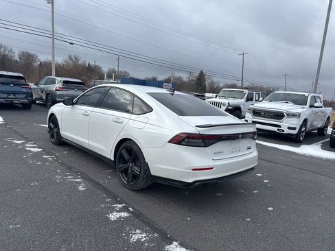 Used 2024 Honda Accord Sport image 5