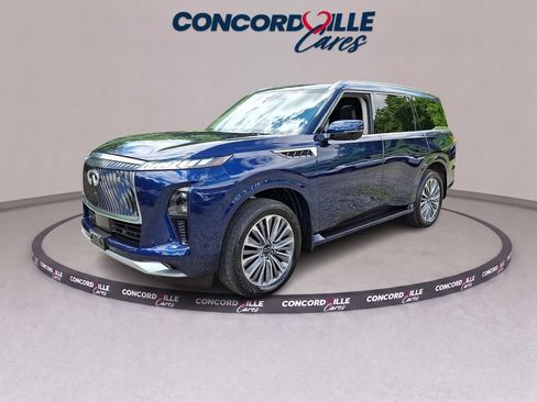 Used 2025 INFINITI QX80 Luxe AWD/4WD image 3