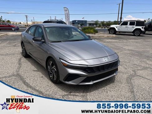 Certified 2025 Hyundai Elantra Sport FWD image 1