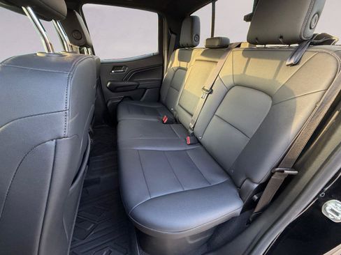Used 2024 GMC Canyon Elevation w/ Elevation Premium Package RWD image 13