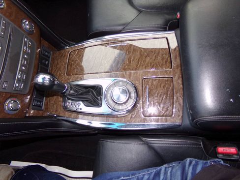 Used 2015 INFINITI QX80 4WD w/ Driver's Assistance Package image 53