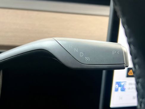 Used 2023 Tesla Model 3 Standard Range RWD image 13