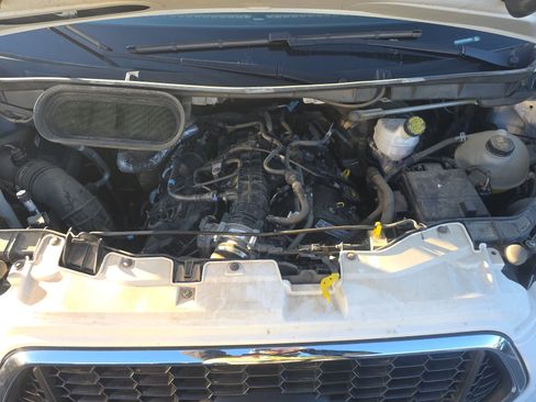 Used 2023 Ford Transit 350 XLT image 19