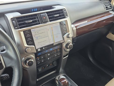 Used 2020 Toyota 4Runner Limited AWD/4WD image 17