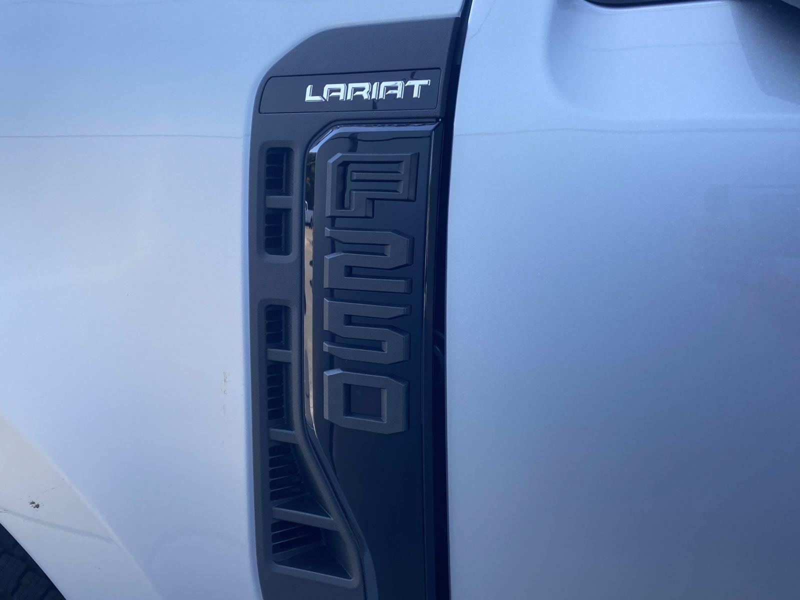 New 2027 Ford F250 Lariat w/ Black Appearance Package AWD/4WD image 8