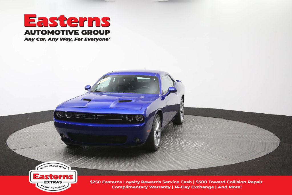 Used 2022 Dodge Challenger SXT w/ Plus Package RWD image 55