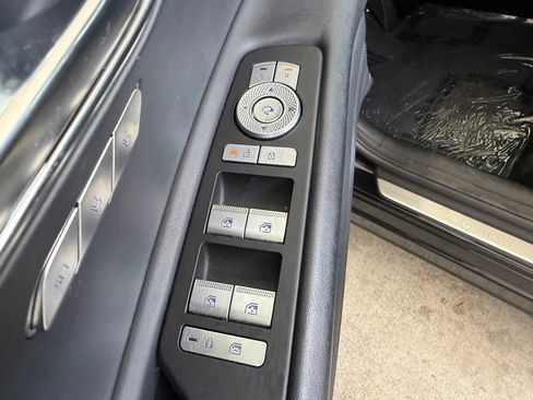 Used 2025 Genesis GV80 2.5T Standard AWD/4WD image 40