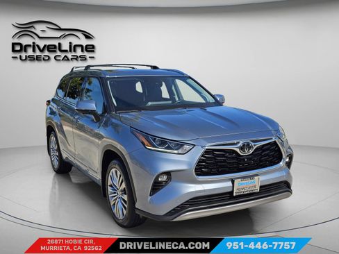 Used 2023 Toyota Highlander Platinum image 6