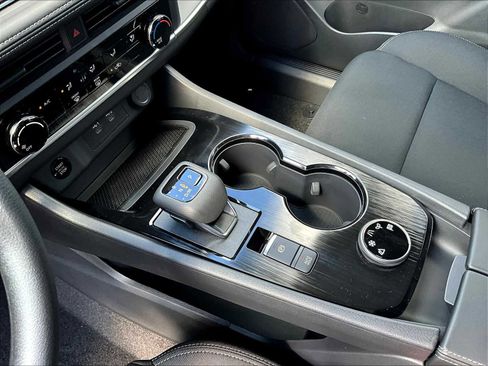 New 2026 Nissan Rogue S image 14