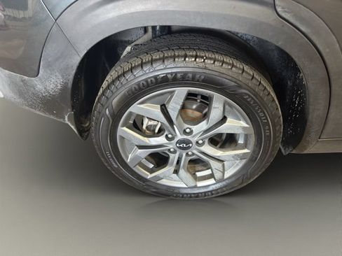 Used 2024 Kia Seltos S AWD/4WD image 35