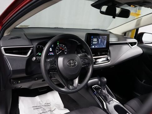 Certified 2024 Toyota Corolla LE image 11