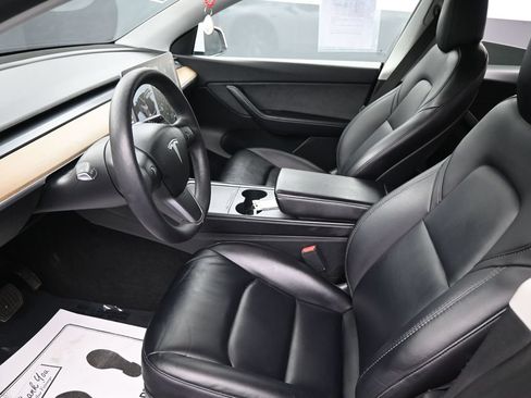 Used 2021 Tesla Model Y Long Range AWD/4WD image 21