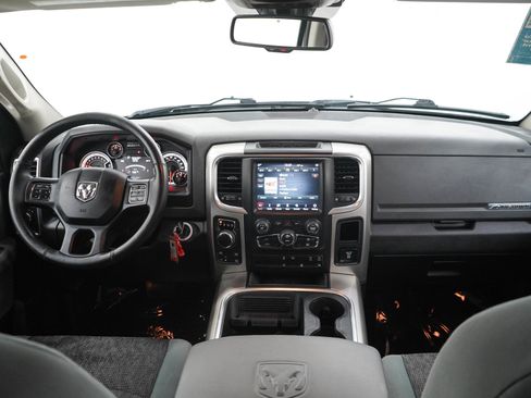 Used 2019 RAM 1500 Big Horn AWD/4WD image 13
