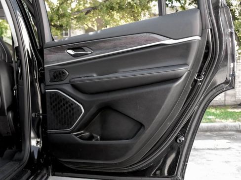 Used 2022 Jeep Grand Cherokee L Limited image 61