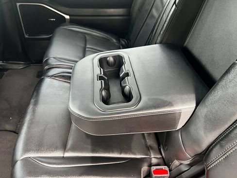 Used 2024 Jeep Wagoneer L Series II w/ Flexible Seating Group AWD/4WD image 28
