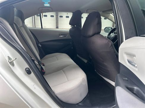 Used 2020 Toyota Corolla LE image 22