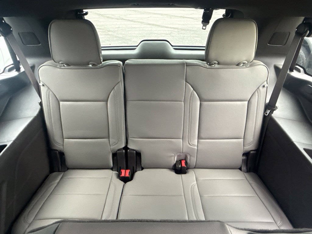 Used 2022 GMC Yukon SLT w/ SLT Luxury Package AWD/4WD image 15