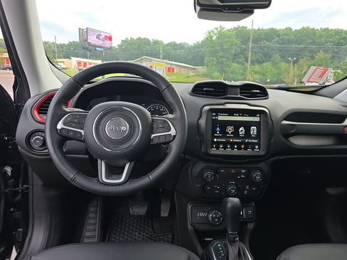 Used 2023 Jeep Renegade Trailhawk w/ Sun/Sound Group AWD/4WD image 19