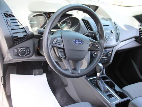 Used 2017 Ford Escape SE AWD/4WD image 9