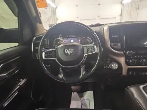 Used 2020 RAM 1500 Laramie AWD/4WD image 9