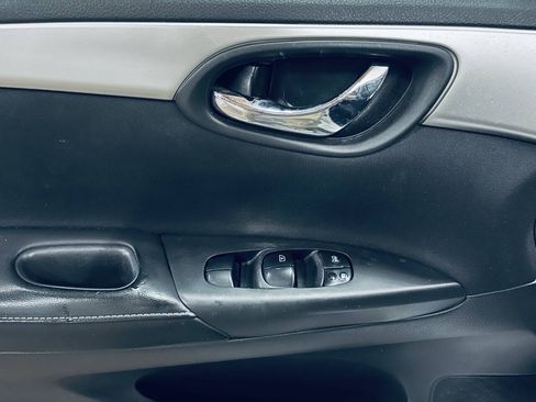 Used 2019 Nissan Sentra S FWD image 35