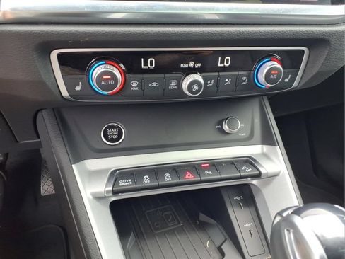 Used 2024 Audi Q3 2.0T Premium AWD/4WD image 9