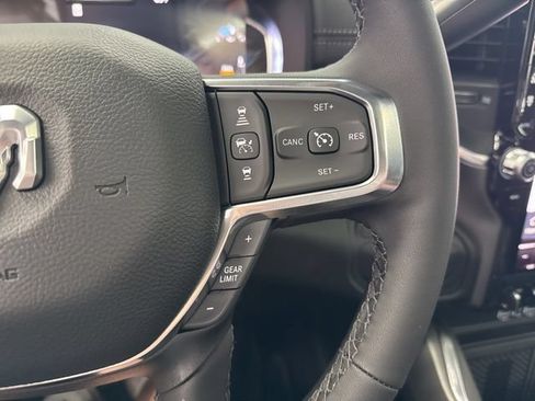 New 2026 RAM 3500 Laramie AWD/4WD image 37