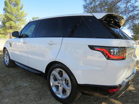 Used 2020 Land Rover Range Rover Sport HSE image 4