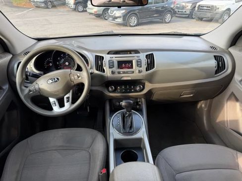 Used 2013 Kia Sportage LX w/ Convenience Pkg FWD image 10