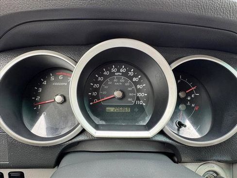 Used 2006 Toyota 4Runner SR5 RWD image 13