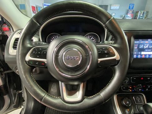 Used 2018 Jeep Compass Latitude w/ Popular Equipment Group AWD/4WD image 20