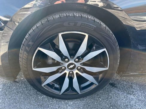 Used 2017 Chevrolet Malibu LT w/ Leather Package image 18