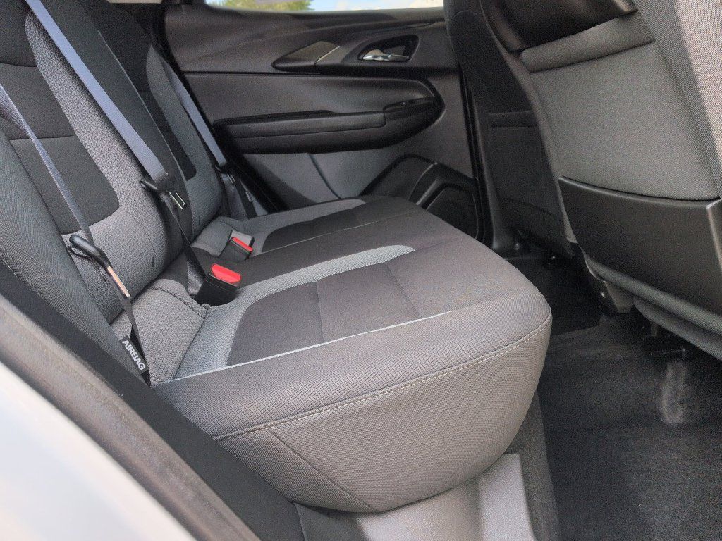 Certified 2024 Chevrolet TrailBlazer LT AWD/4WD image 24