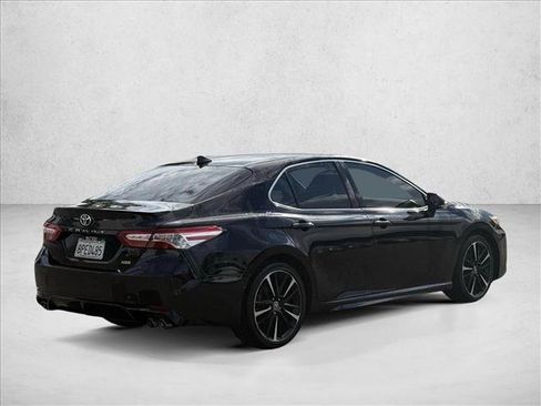 Used 2020 Toyota Camry XSE w/ Navigation Package FWD image 5