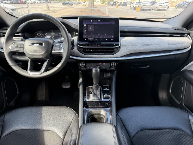 Used 2024 Jeep Compass Latitude AWD/4WD image 25