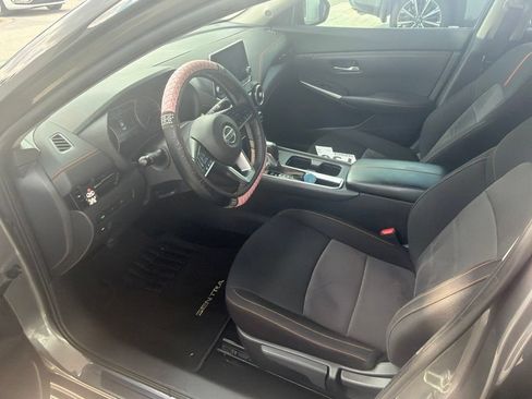 Certified 2023 Nissan Sentra SR w/ Trunk Package FWD image 5