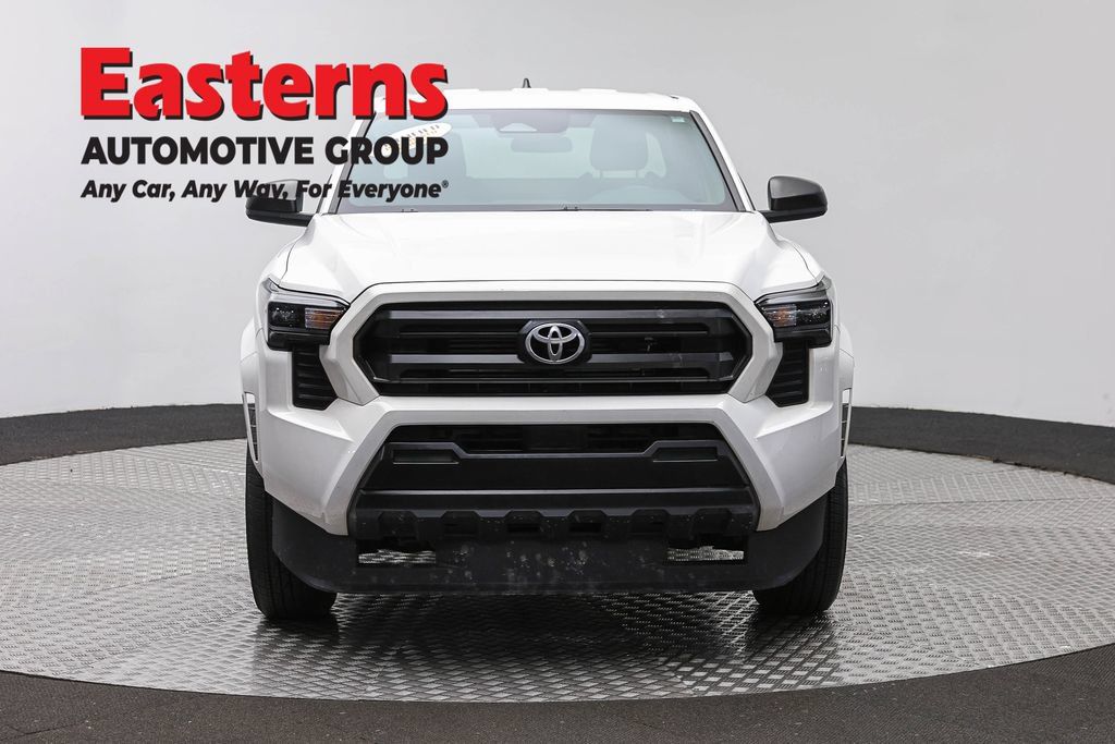 Used 2024 Toyota Tacoma SR RWD image 2
